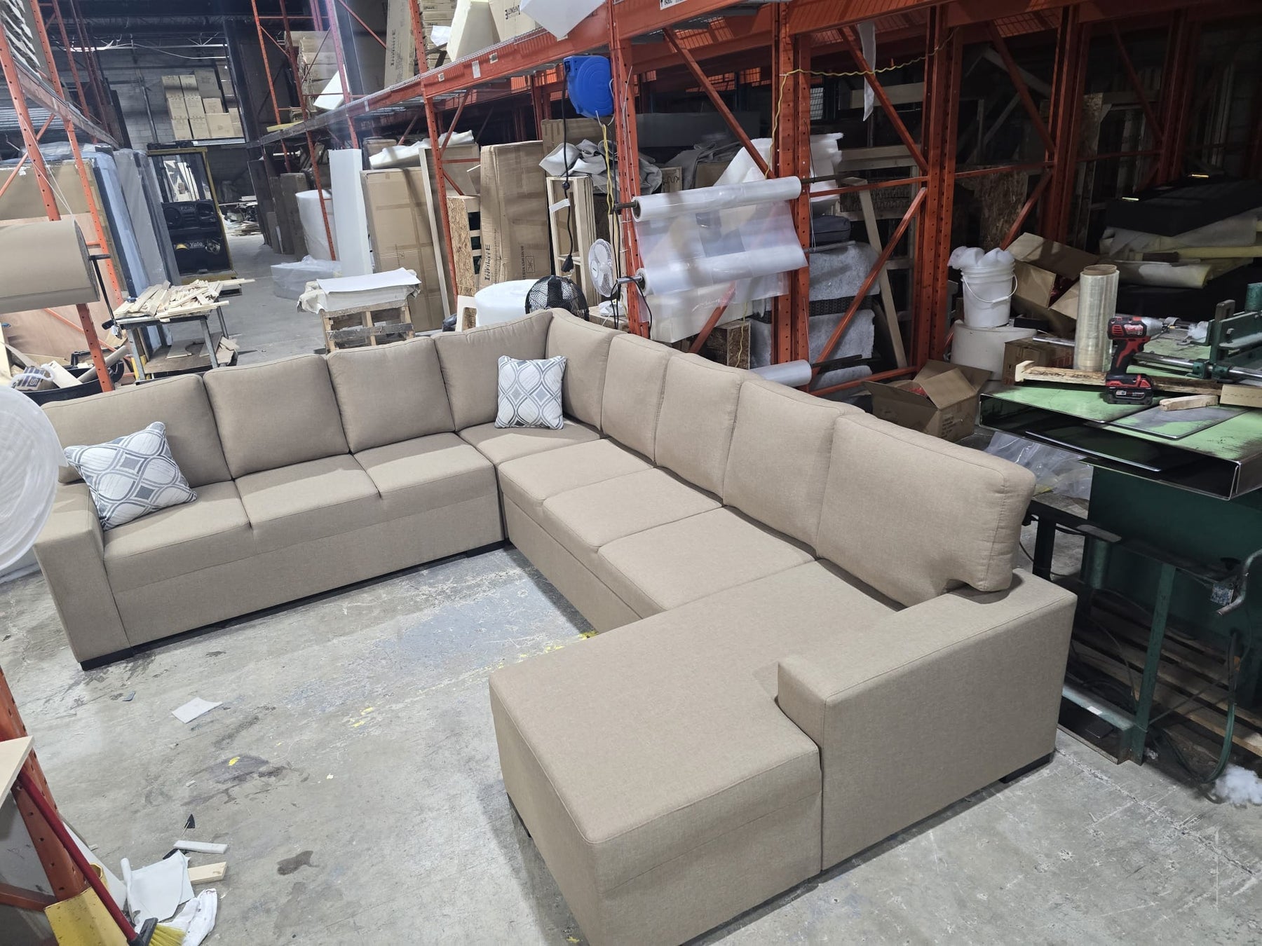 Brock Selection with T Chaise Storage