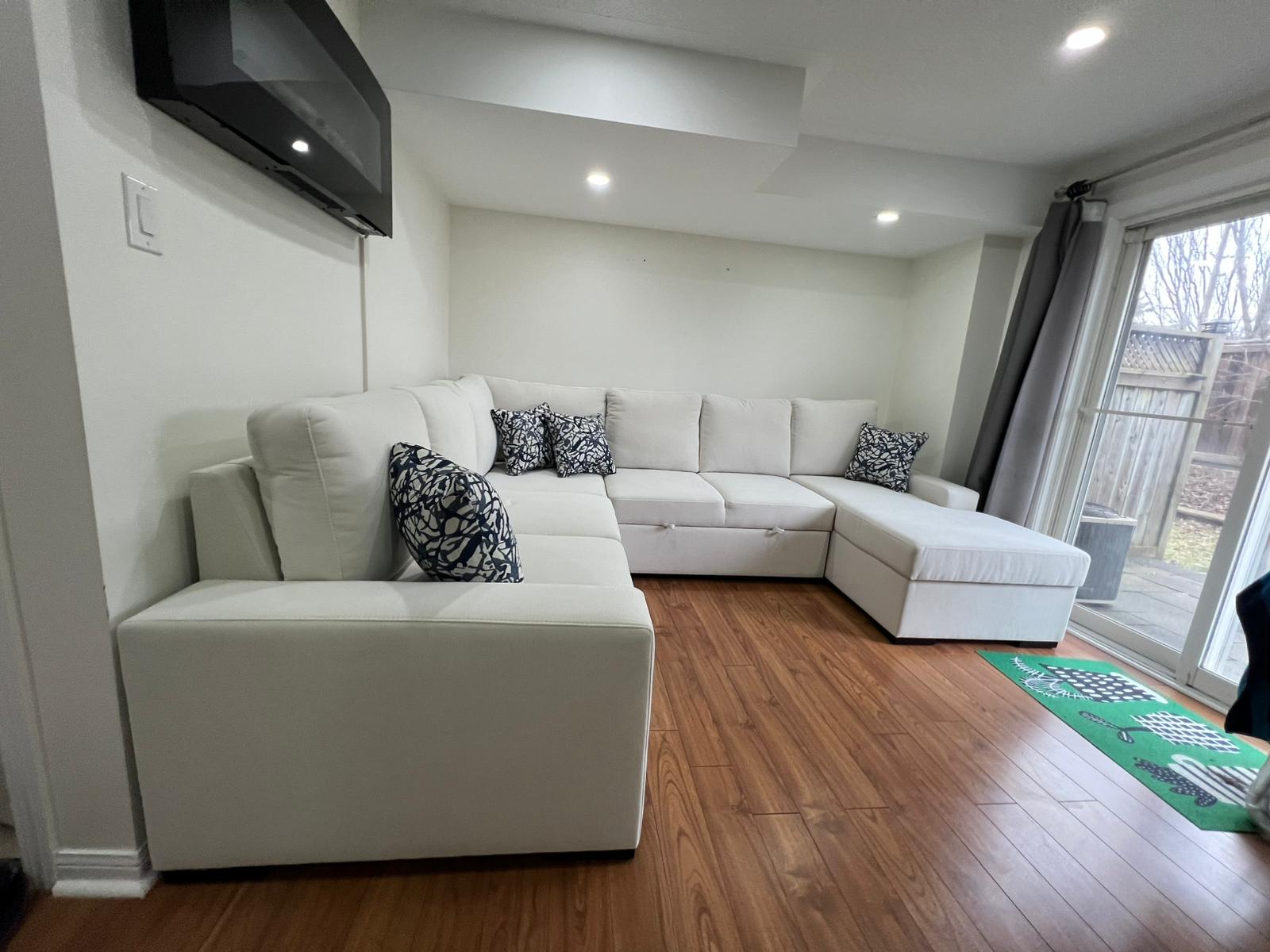 Brock Selection Custom Fit with Storage T Chaise