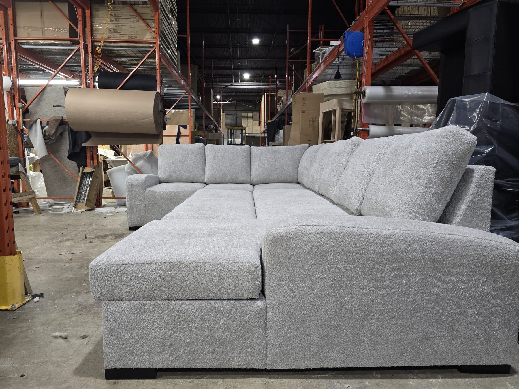 Brock Selection 6262 arms, Storage T Chaise