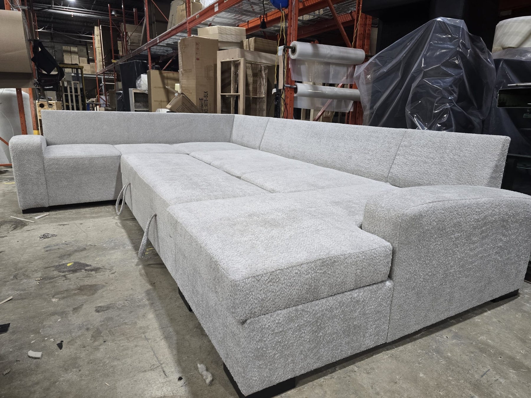 Brock Selection 6262 arms, Storage T Chaise