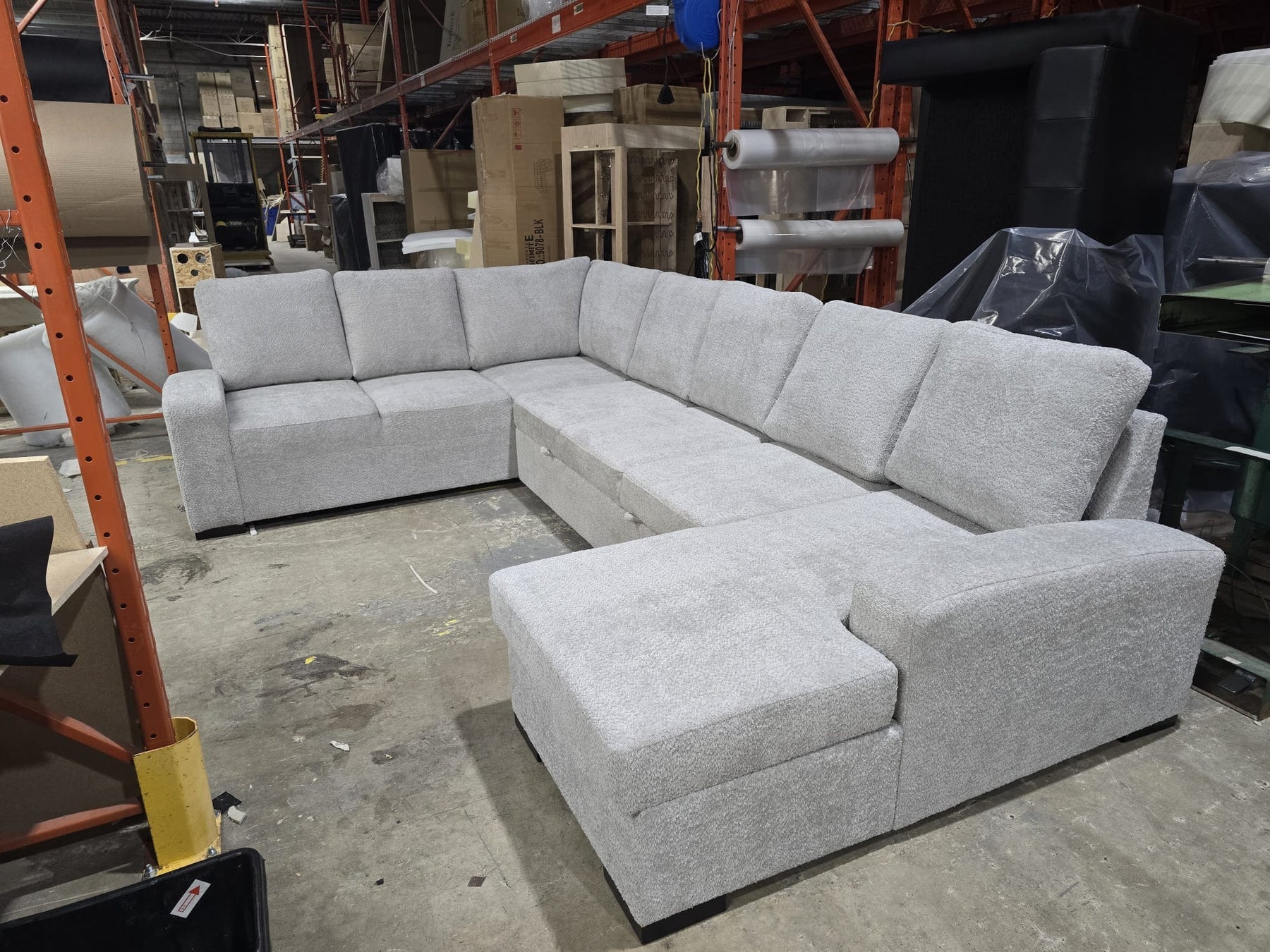 Brock Selection 6262 arms, Storage T Chaise